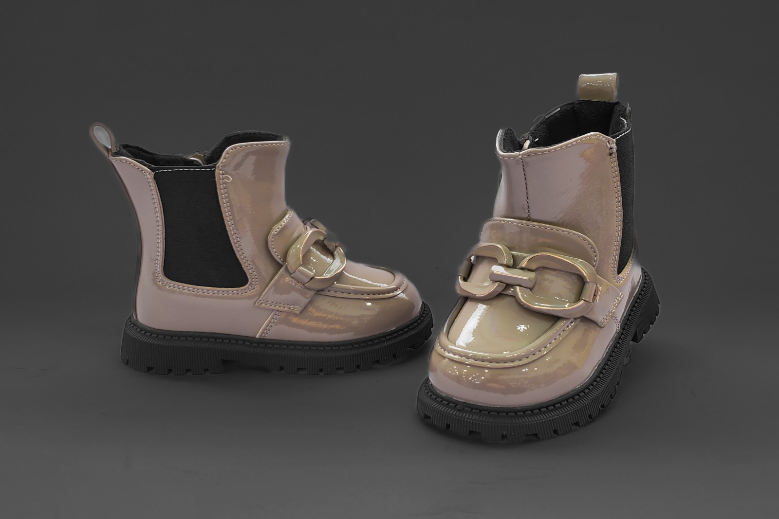 ճտքավոր կոշիկ