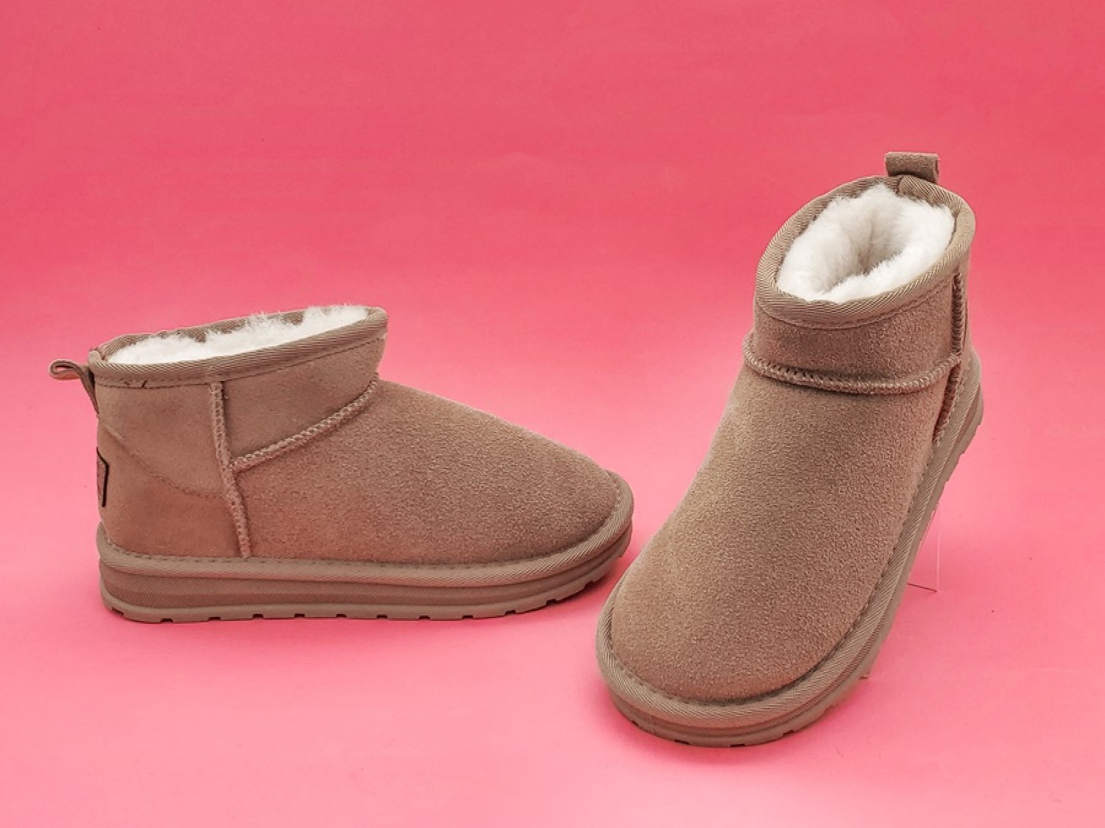 Սպորտային ճտքավոր կոշիկ