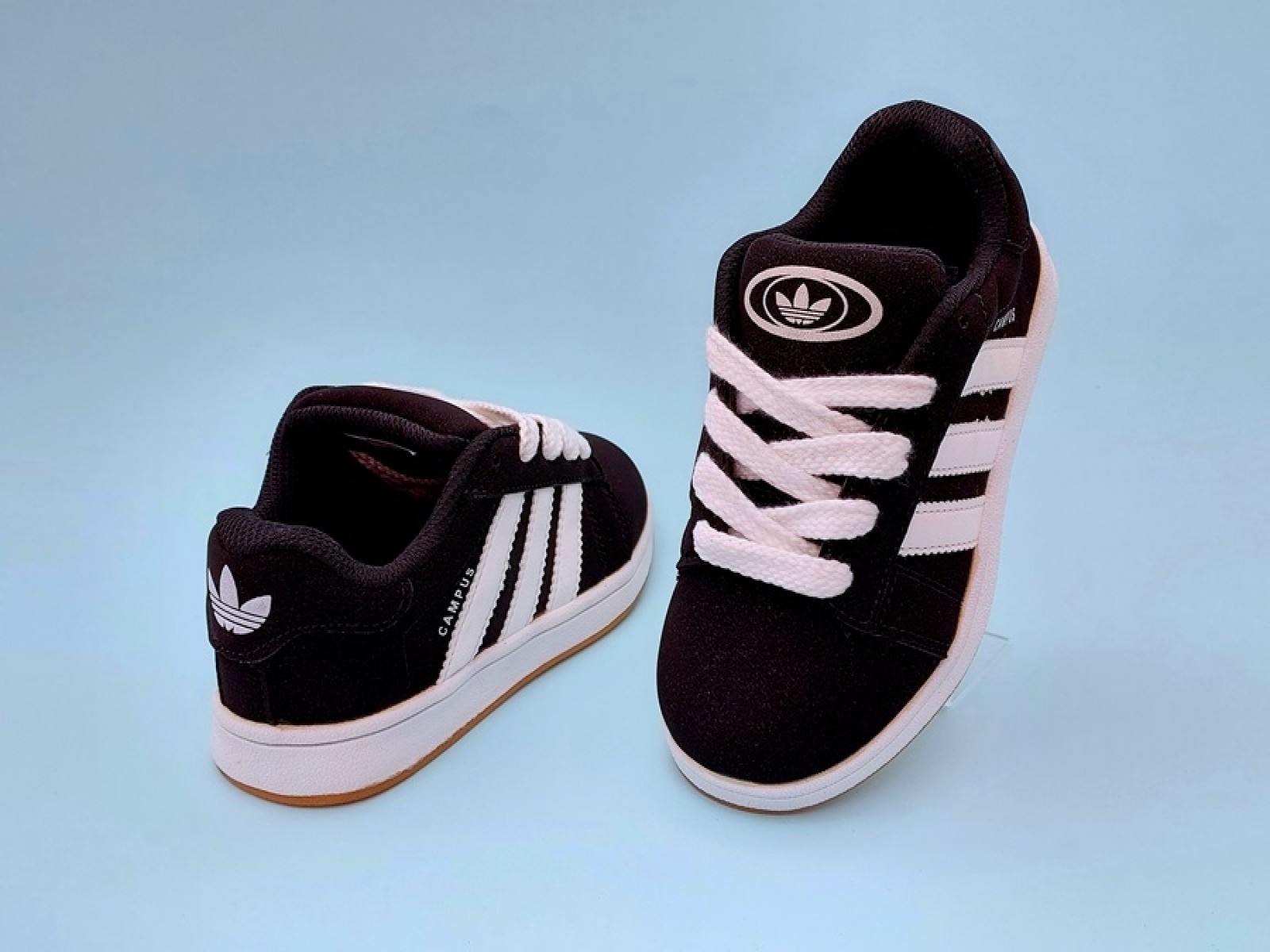 Սպորտային կոշիկ