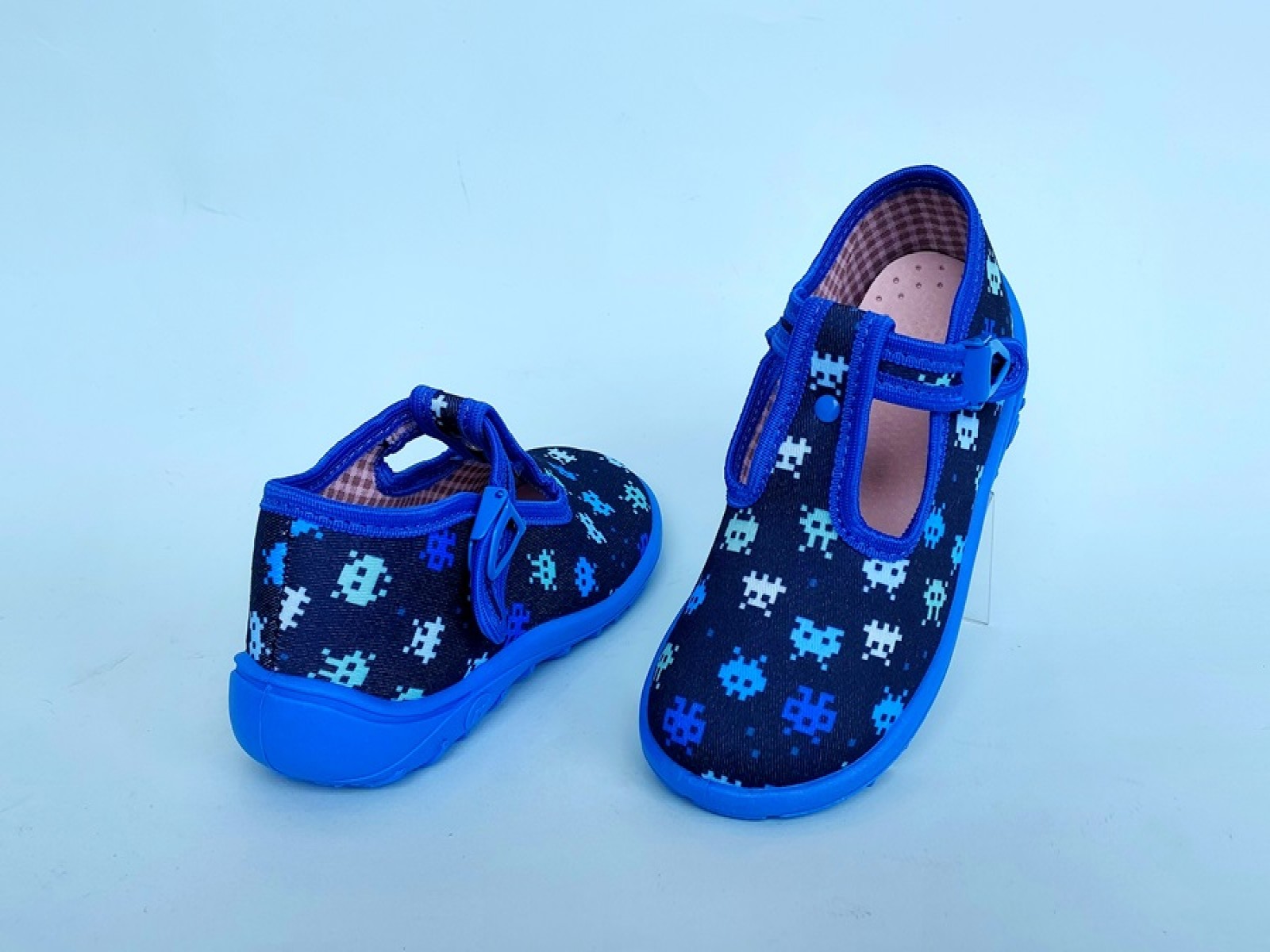 Մանկական հողաթափ