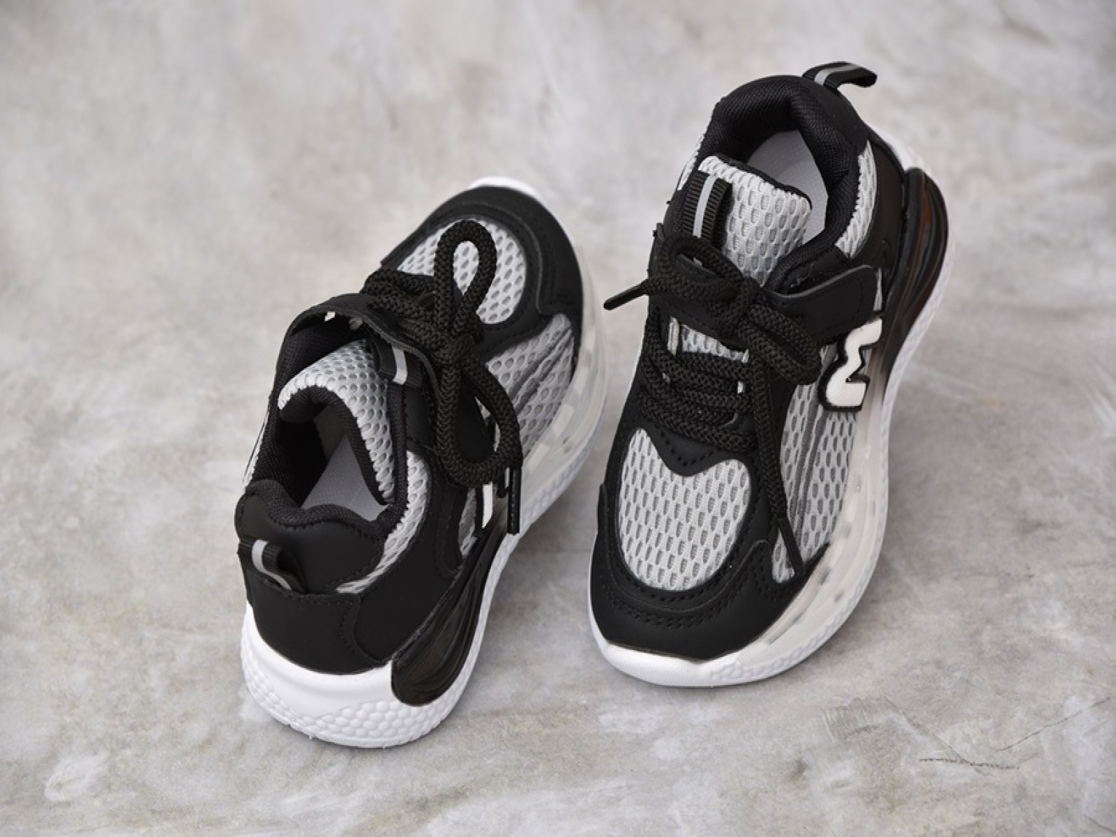 սպորտային կոշիկներ