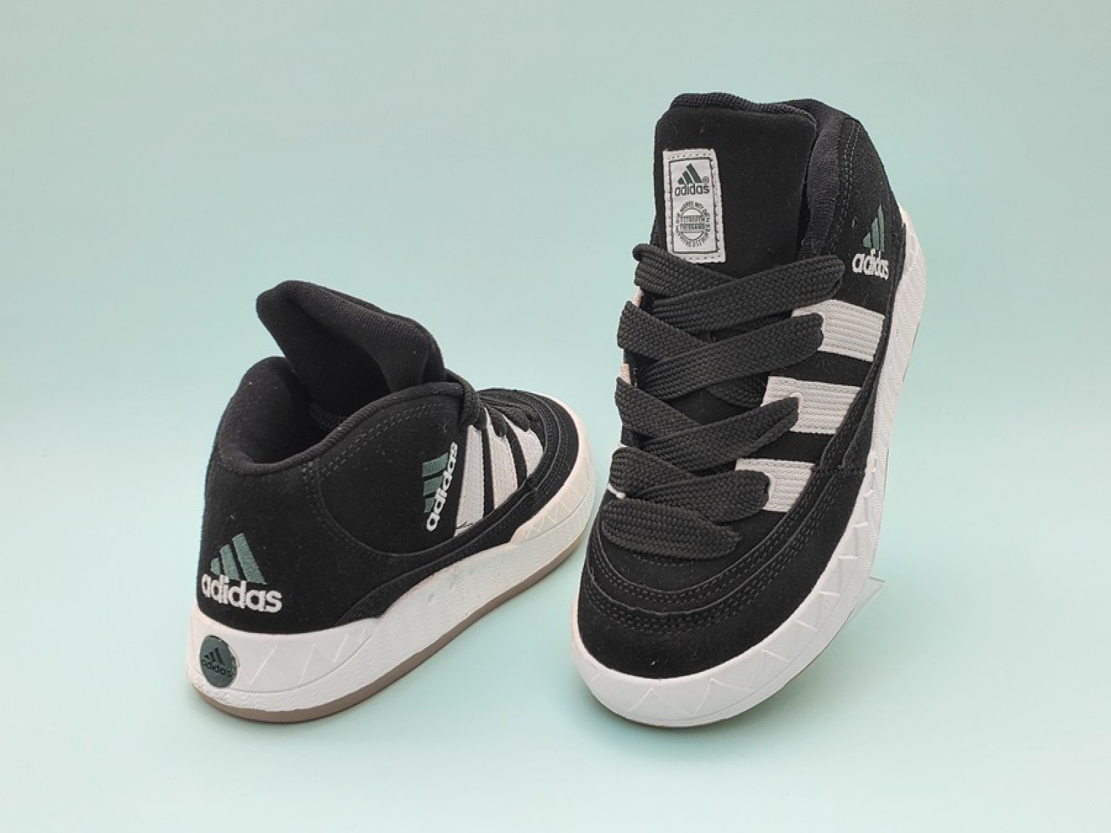 Սպորտային կոշիկ