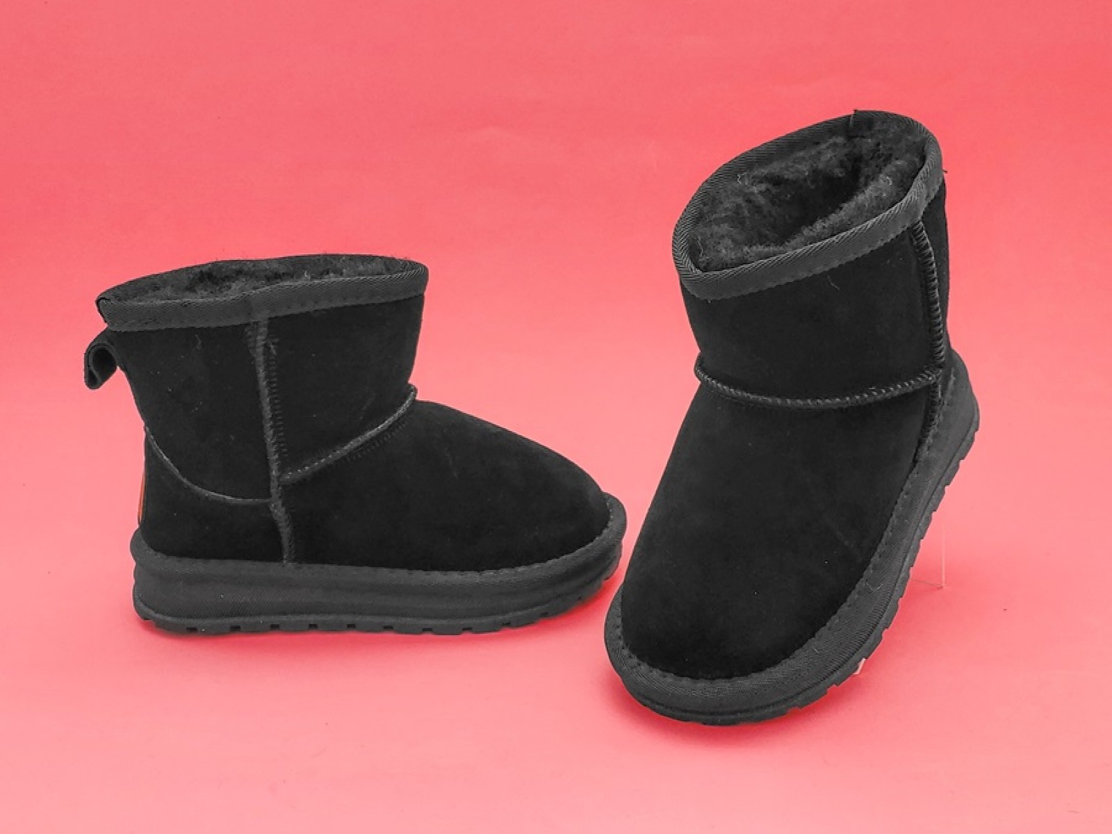 Սպորտային ճտքավոր կոշիկ