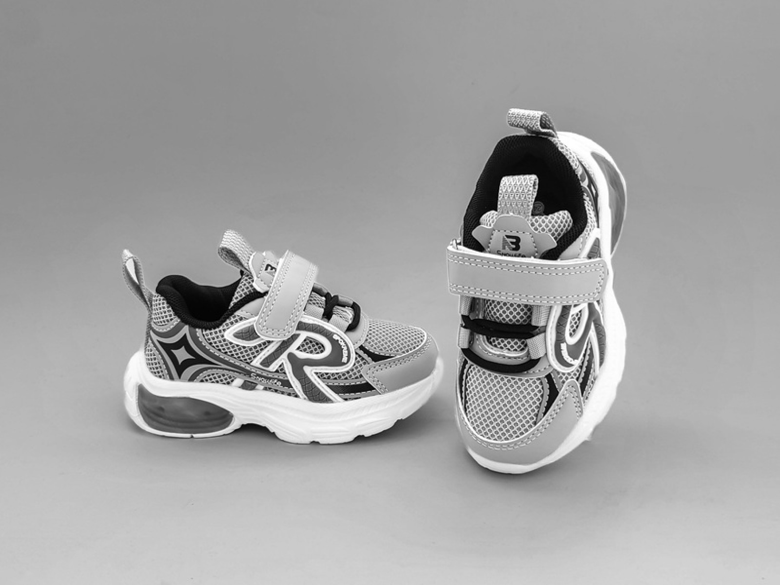 Սպորտային կոշիկ