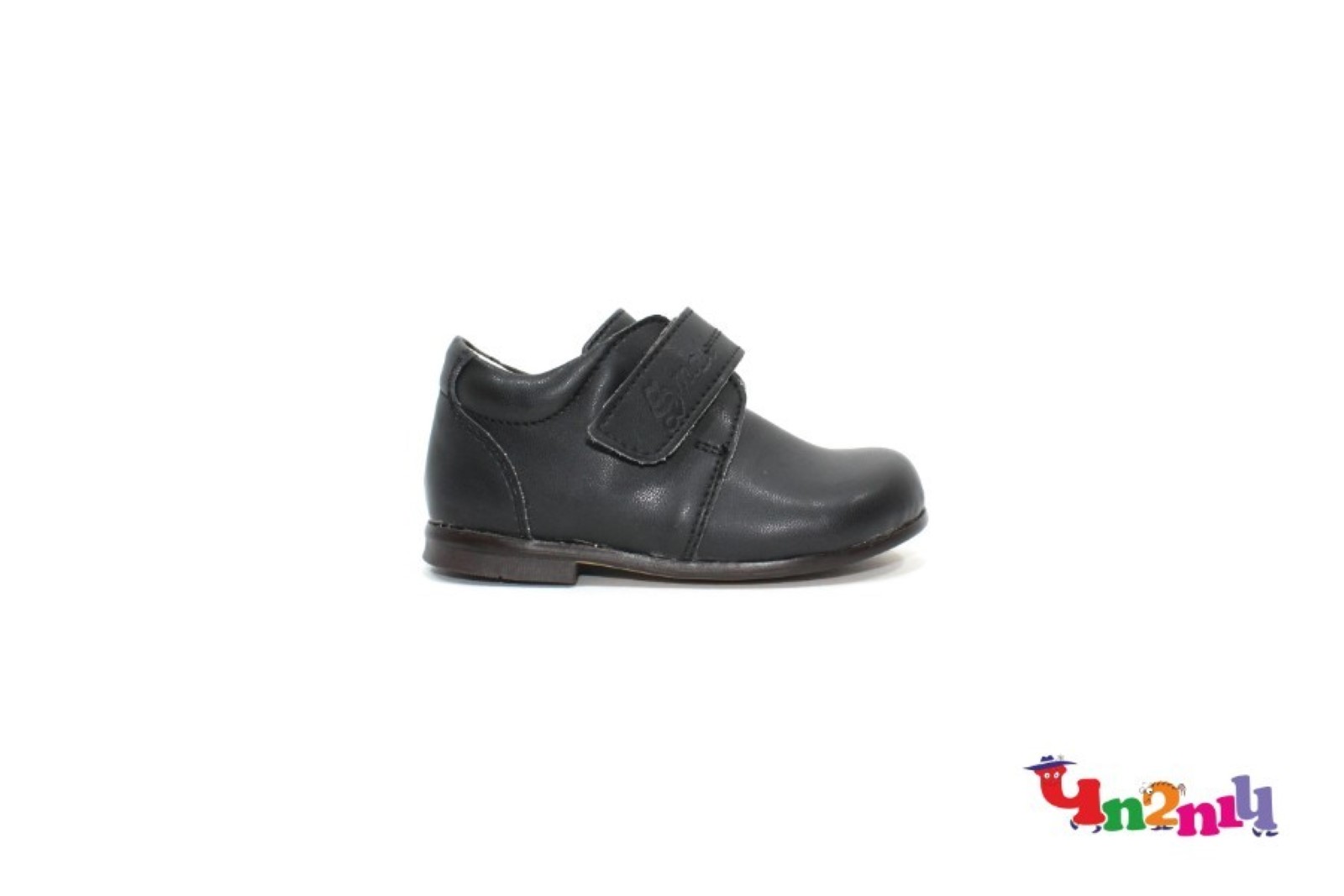 Դասական մանկական կոշիկ