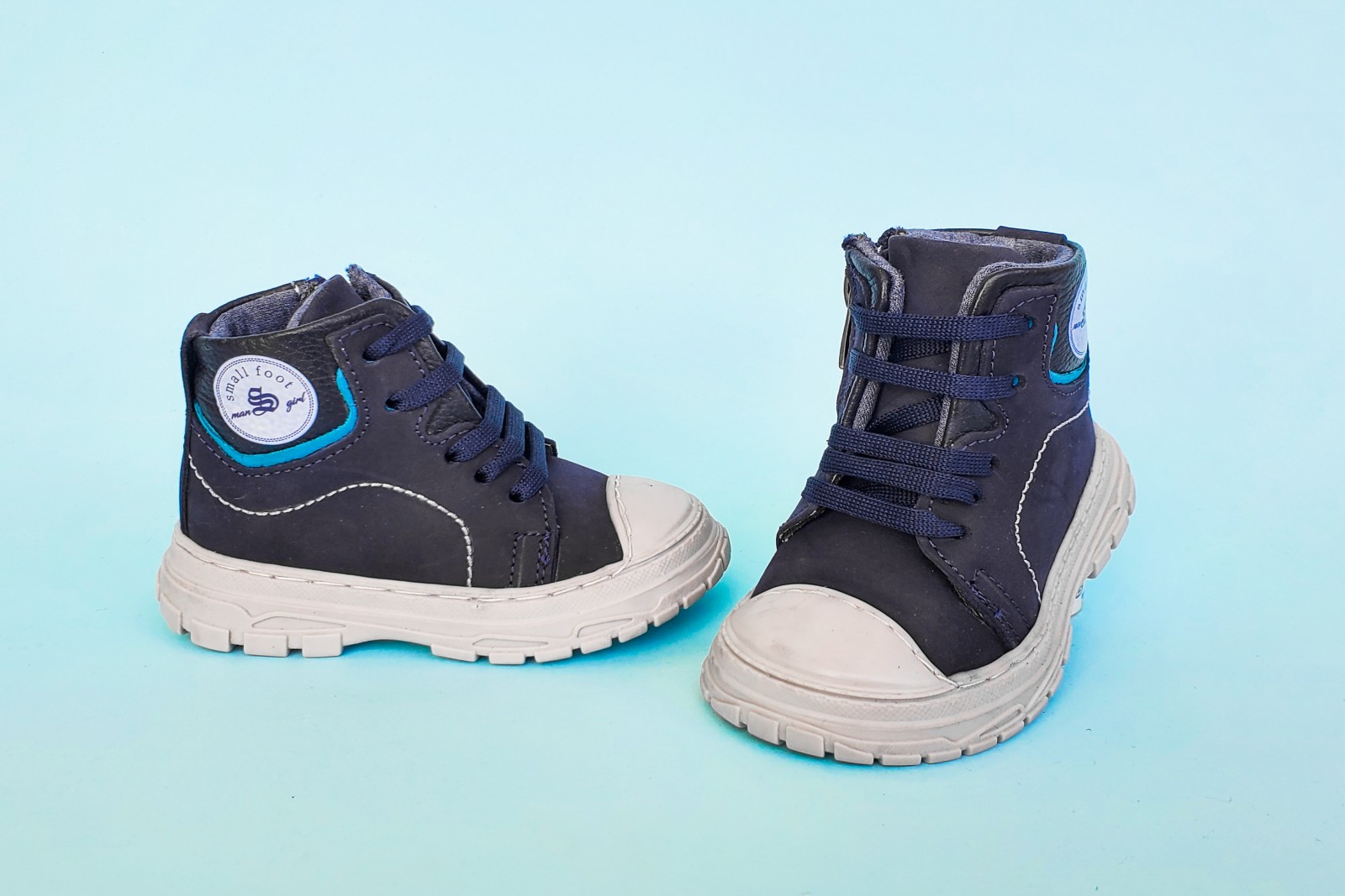 սպորտային ճտքավոր կոշիկ