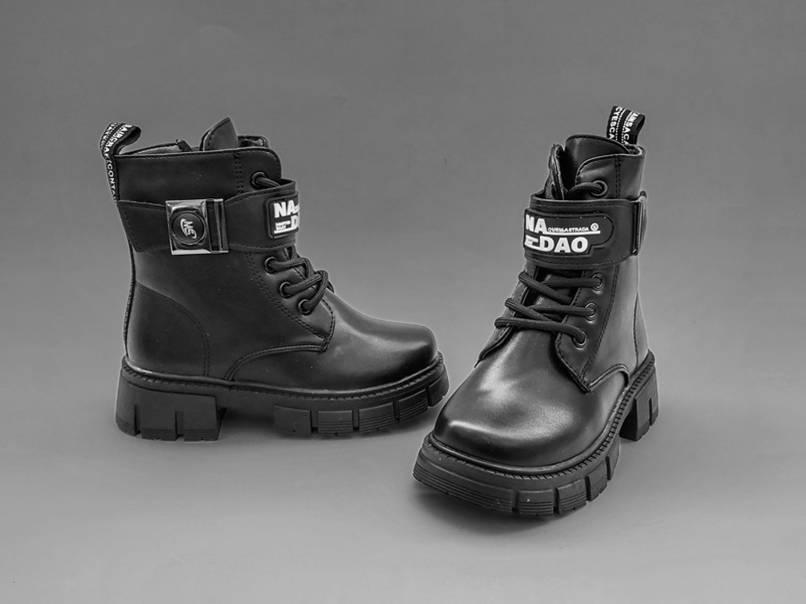 Դասական ճտքավոր կոշիկ