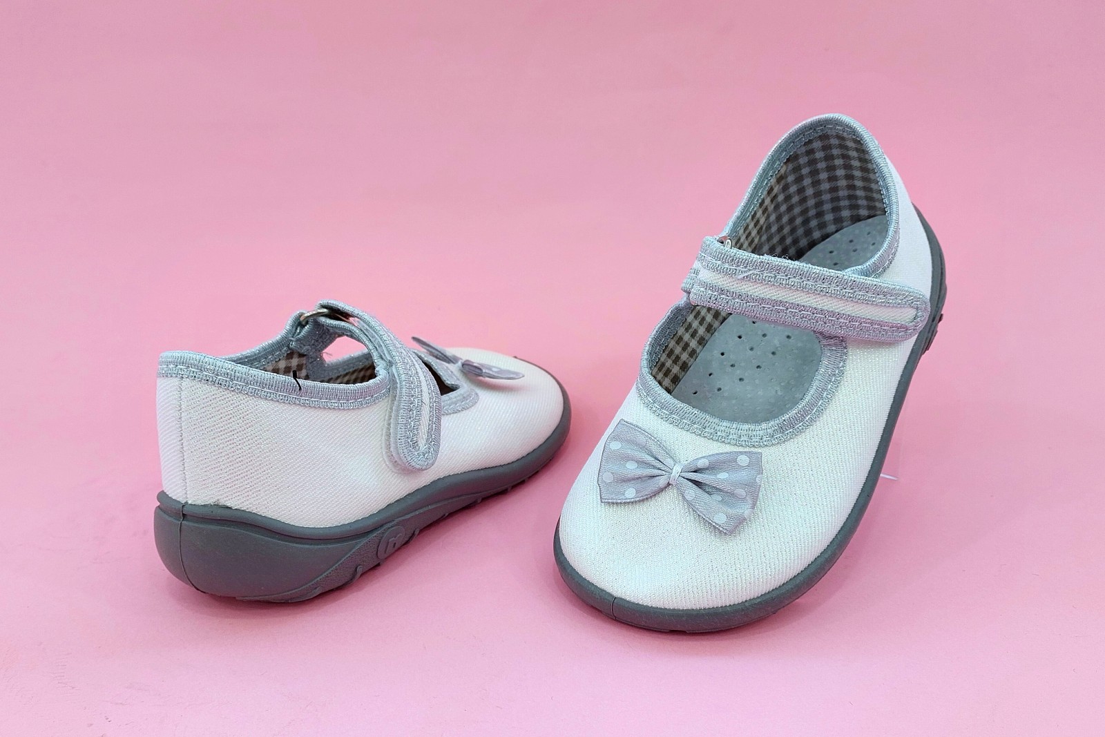 Մանկական հողաթափ