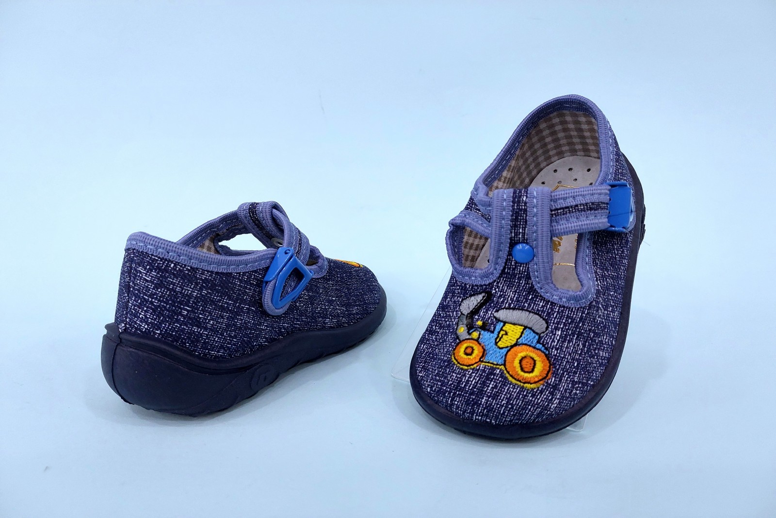 Մանկական հողաթափ