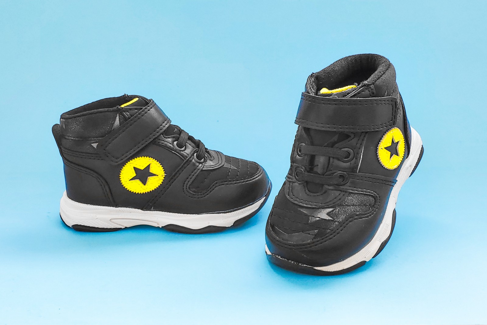 սպորտային ճտքավոր կոշիկ