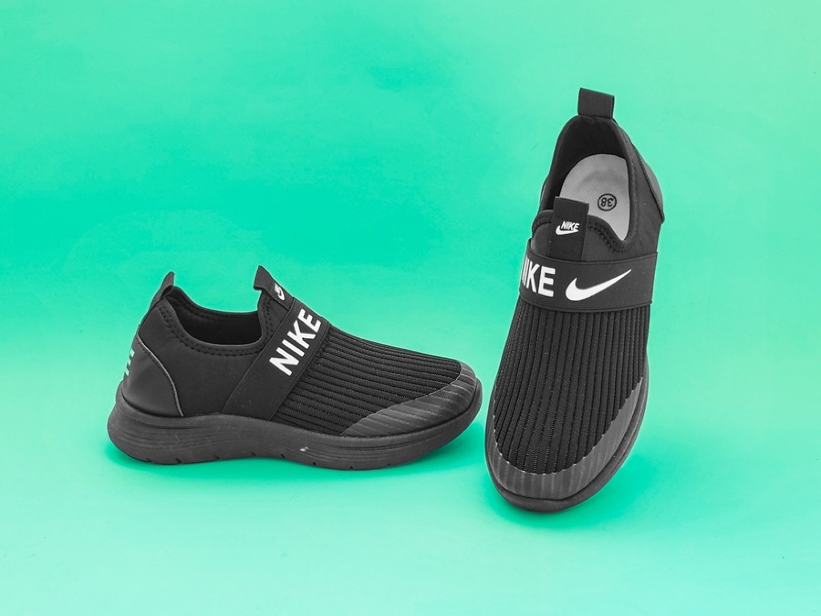 Սպորտային կոշիկ